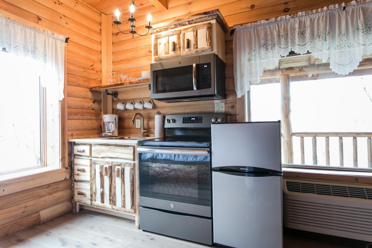 Coblentz Country Lodge By Amish Country Lodging Berlin Bagian luar foto