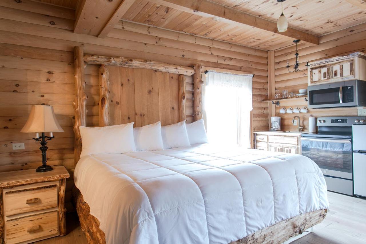 Coblentz Country Lodge By Amish Country Lodging Berlin Bagian luar foto