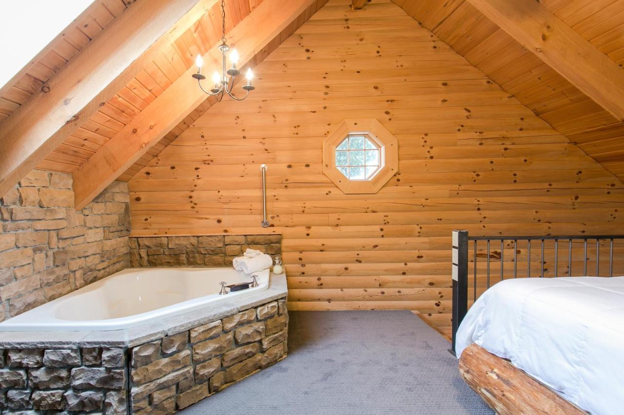 Coblentz Country Lodge By Amish Country Lodging Berlin Bagian luar foto